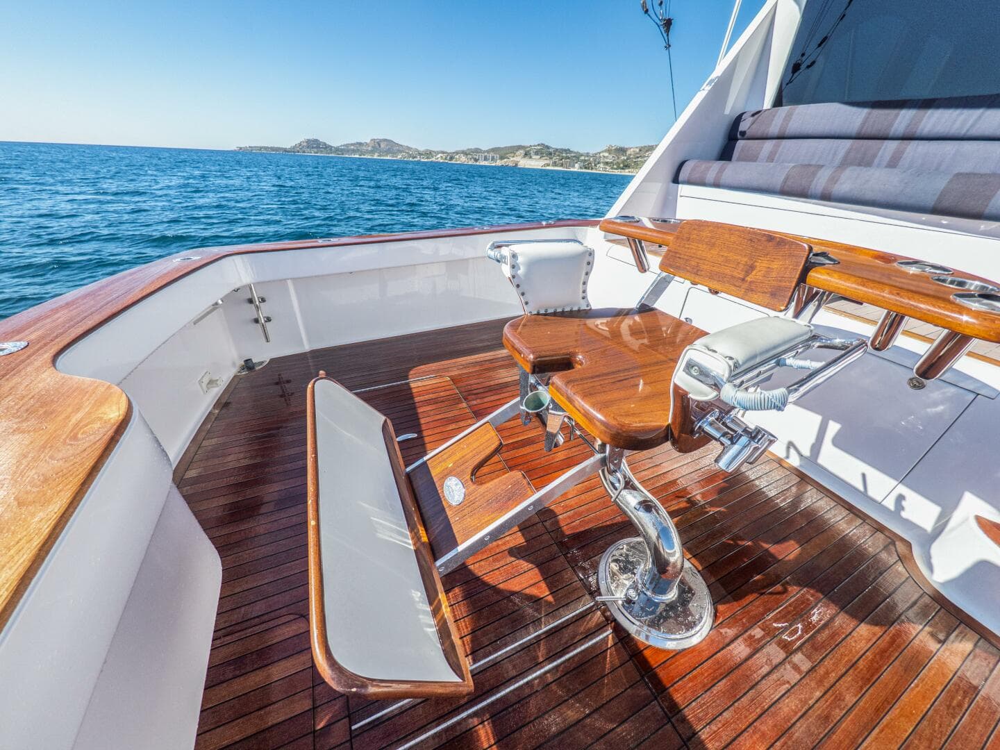 2003 Viking 65 Enclosed Bridge