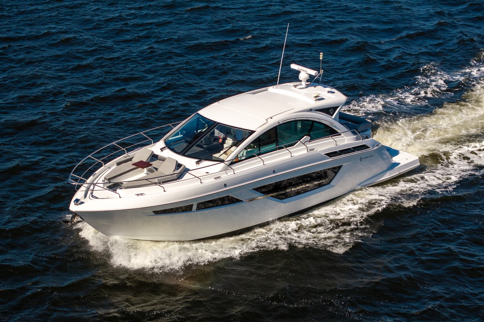 2020 Cruisers Yachts 50 CANTIUS