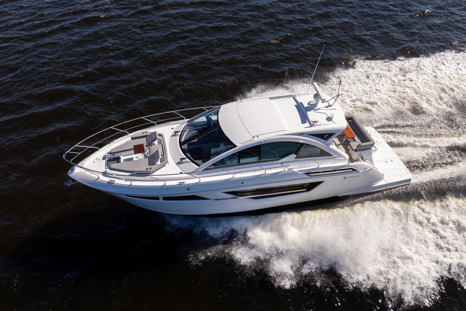 2020 Cruisers Yachts 50 CANTIUS