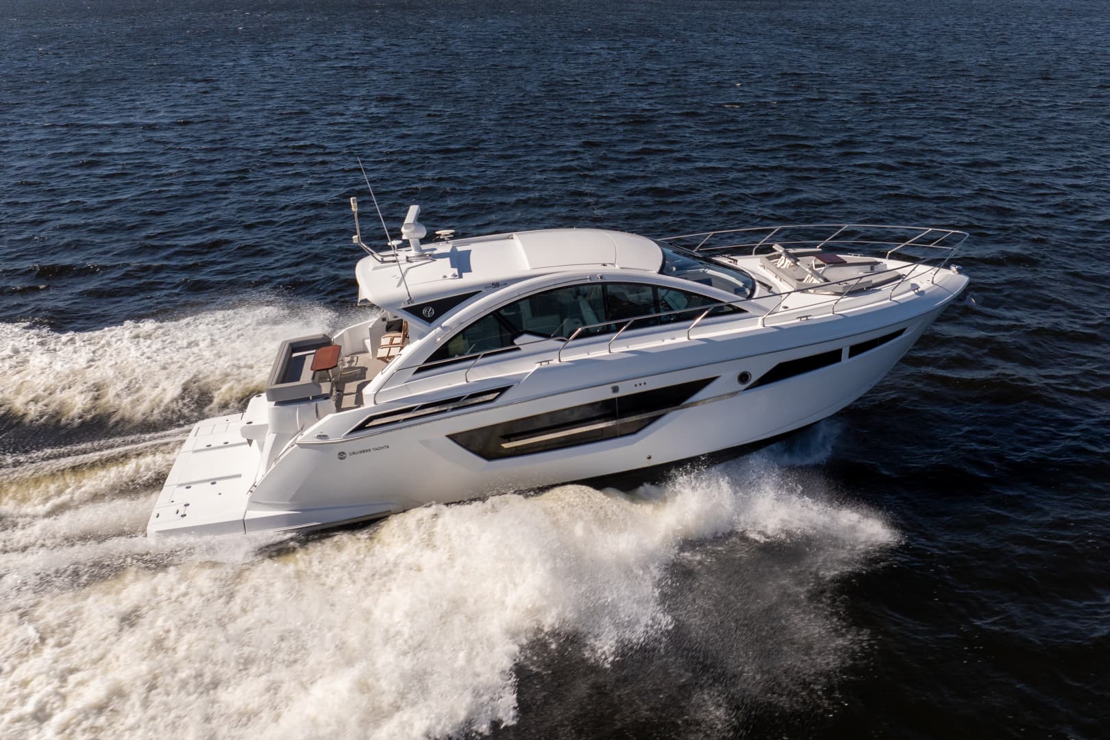 2020 Cruisers Yachts 50 CANTIUS