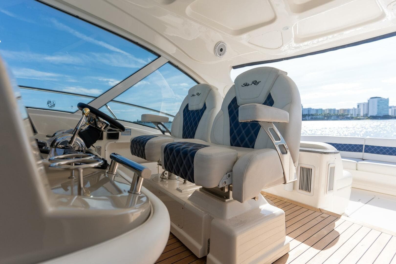 2005 Sea Ray 48 Sundancer