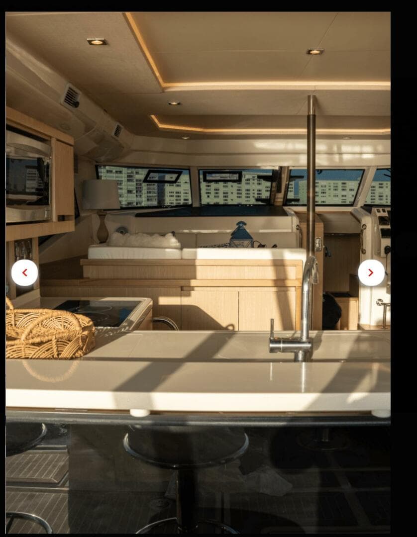 2018 Aquila 44 Yacht