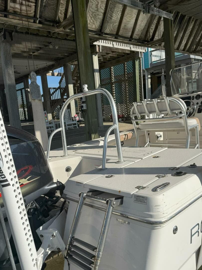 2016 Robalo 226 Cayman