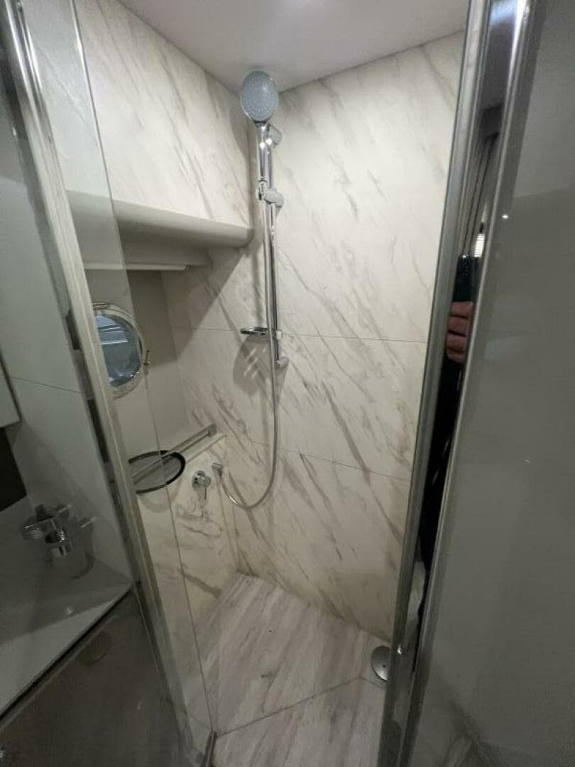 2023 Absolute 48 Navetta