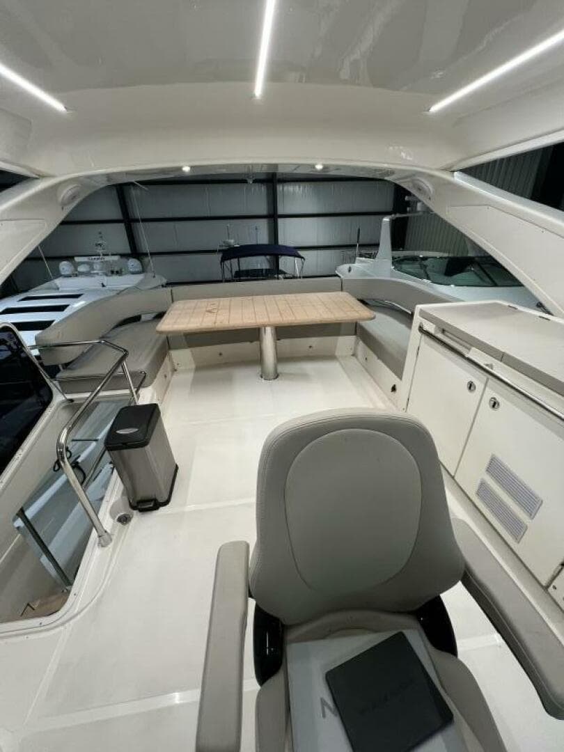 2023 Absolute 48 Navetta