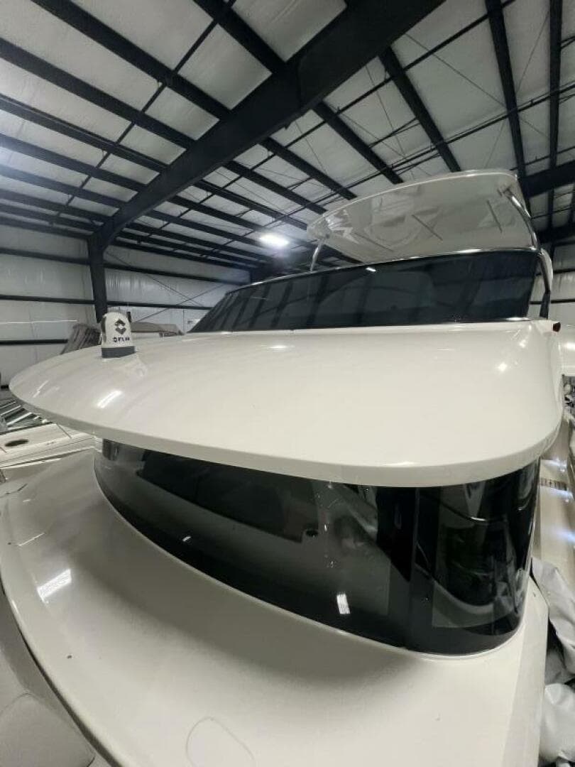 2023 Absolute 48 Navetta