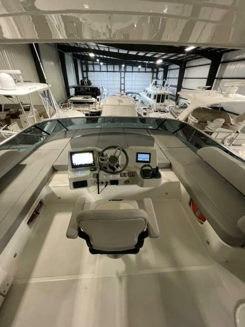 2023 Absolute 48 Navetta