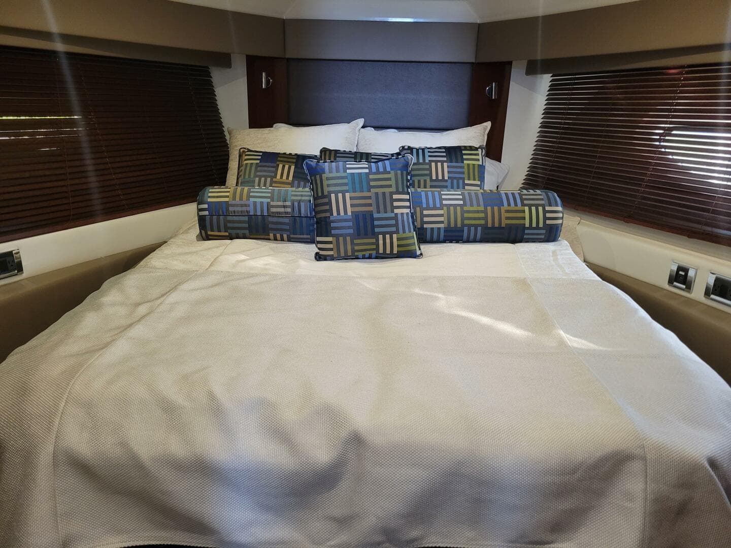 2017 Sea Ray Sundancer 460