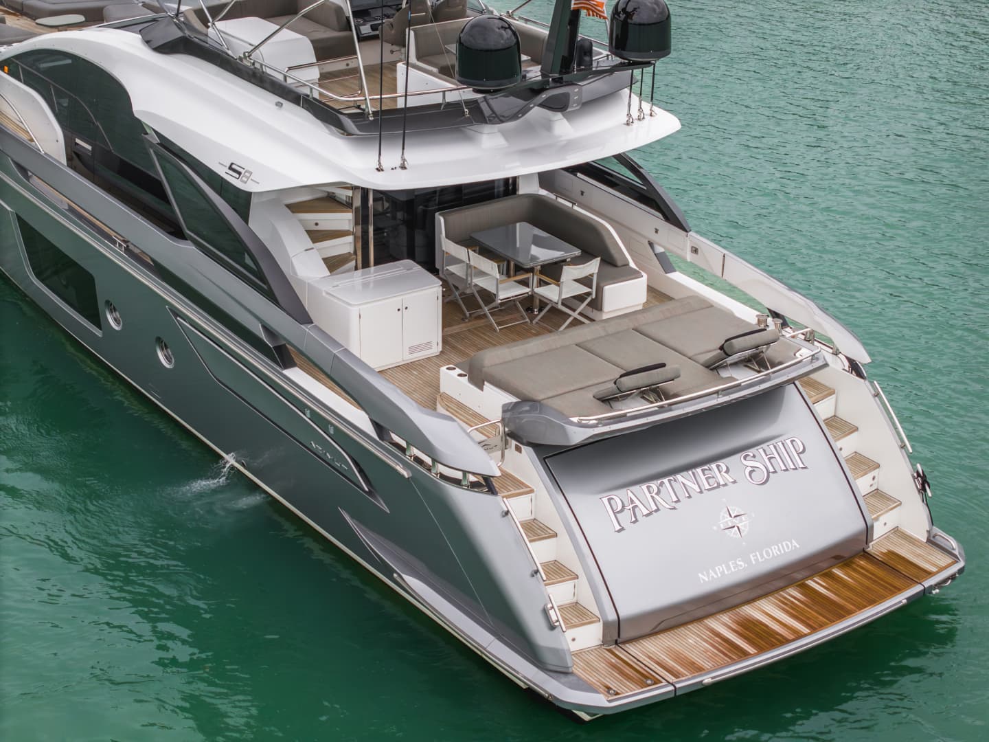 2020 Azimut S8