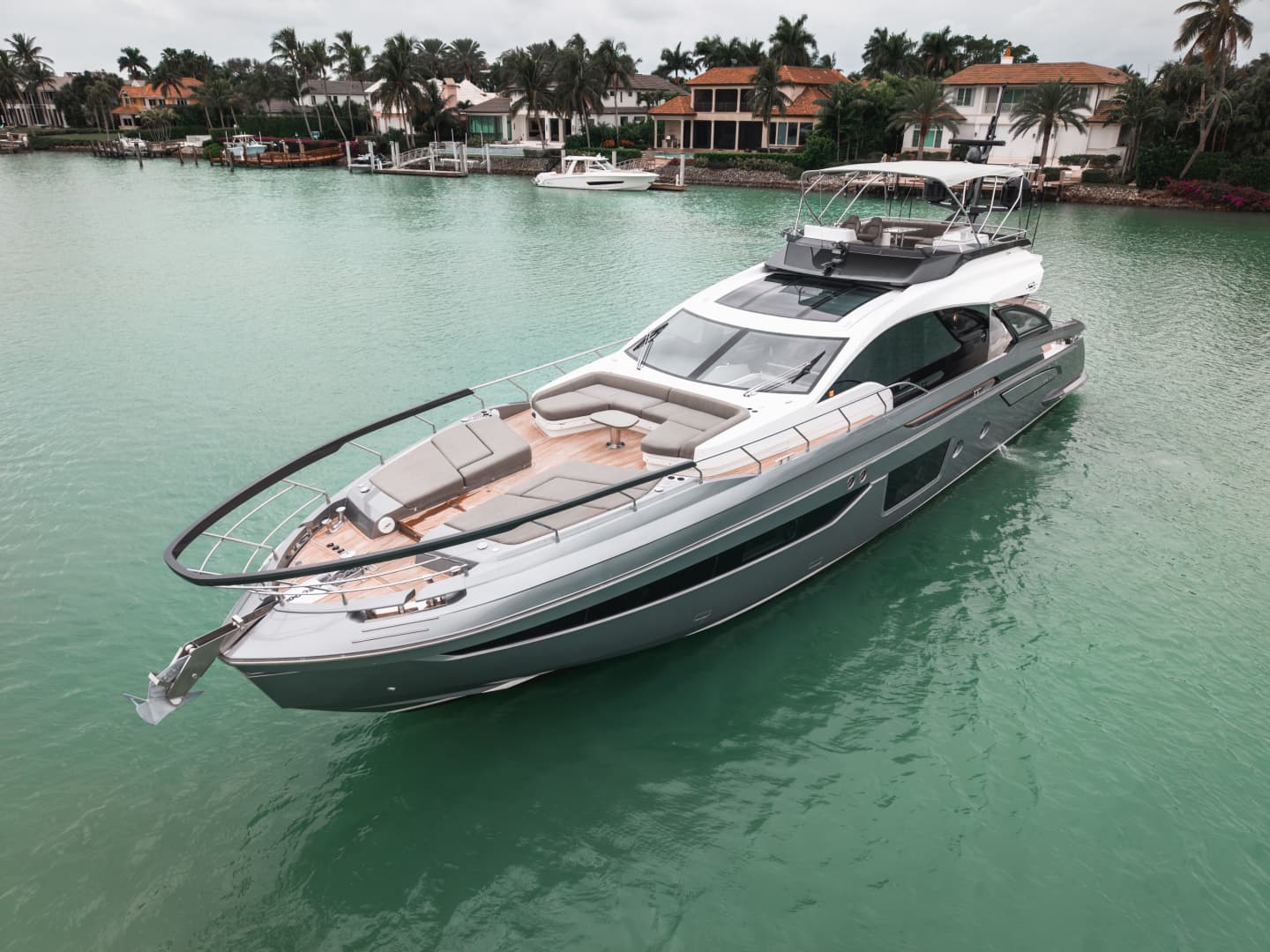 2020 Azimut S8