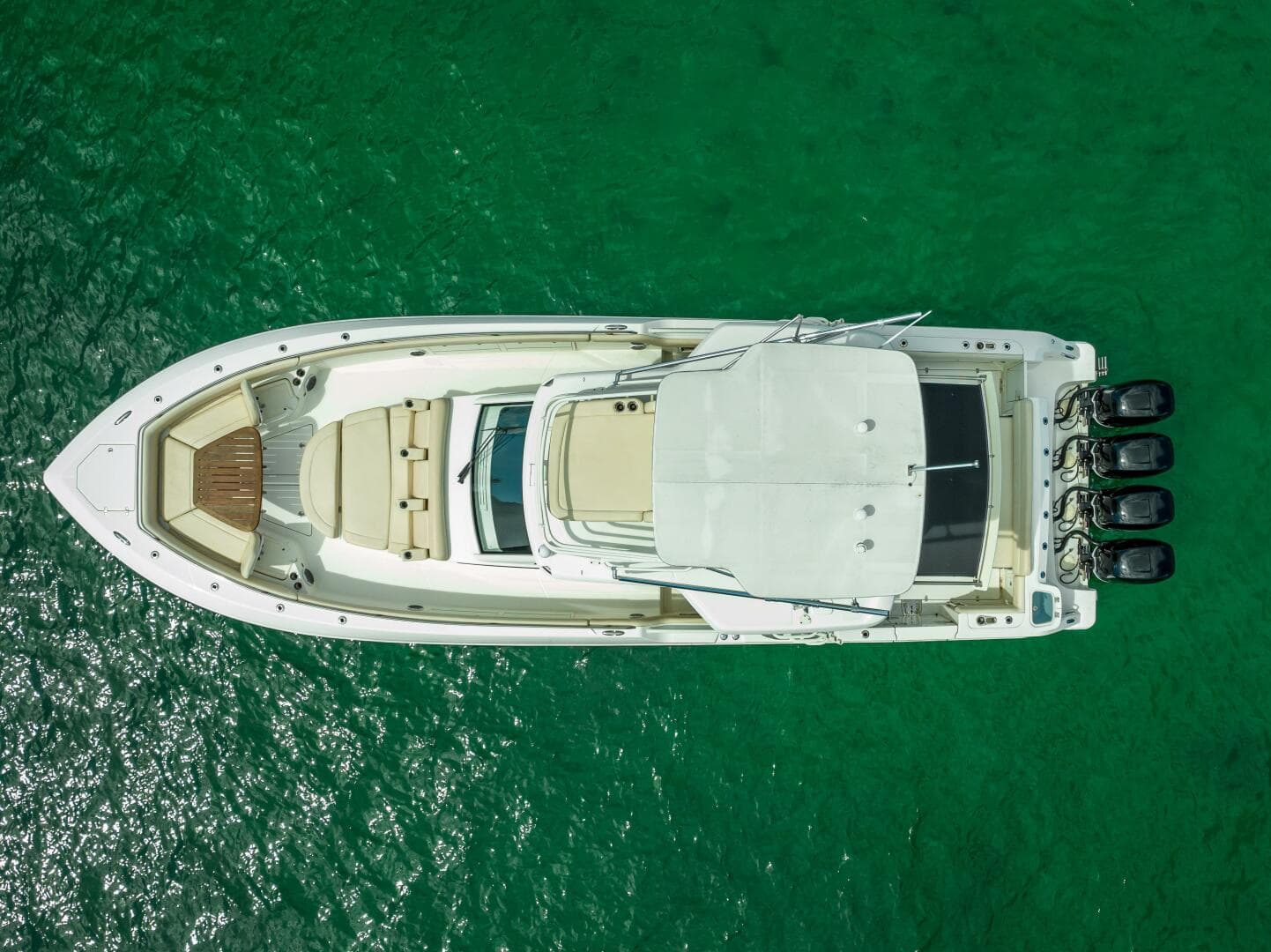 2016 Boston Whaler 