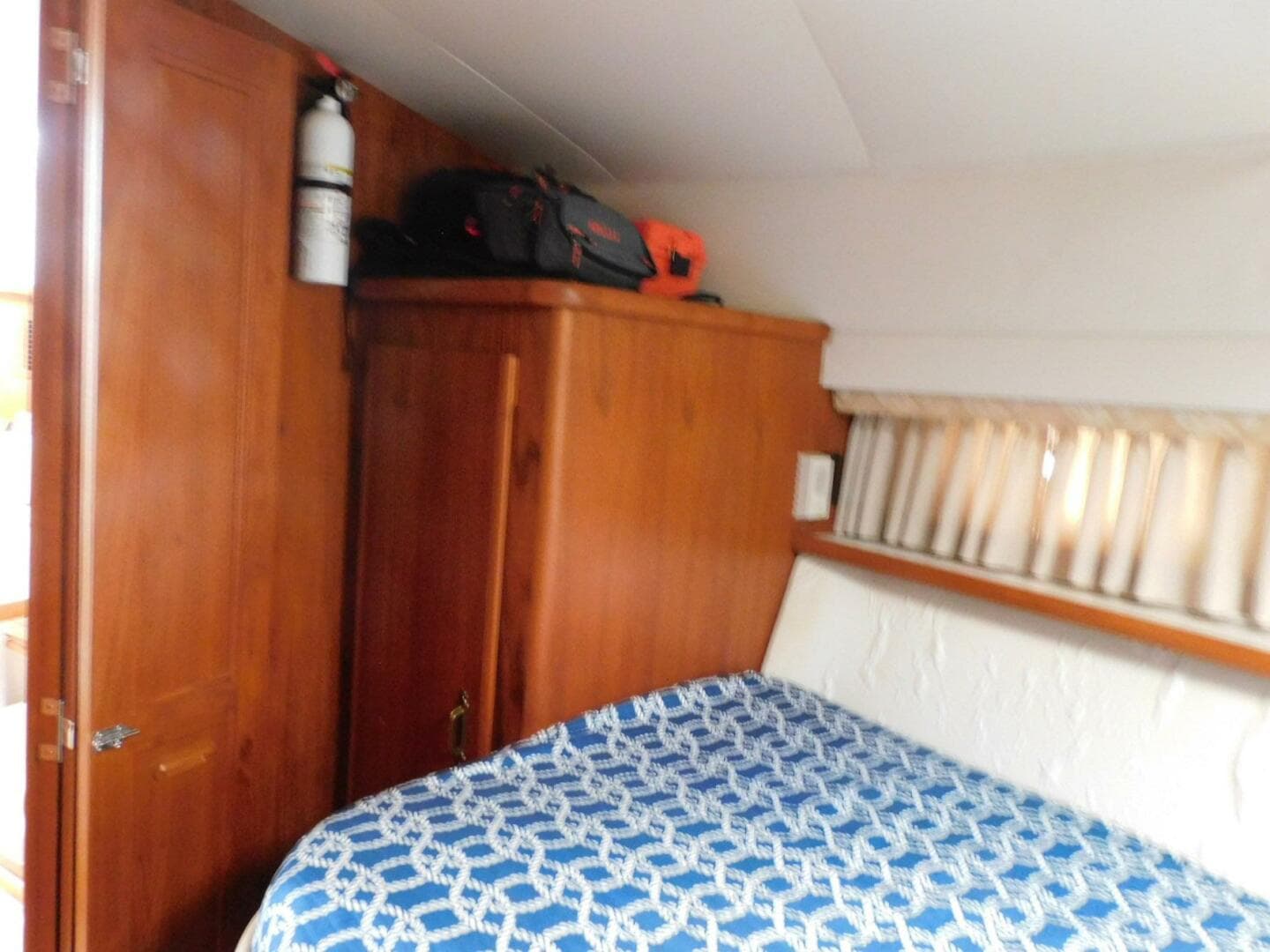 1993 Carver 445 Aft Cabin Motor Yacht