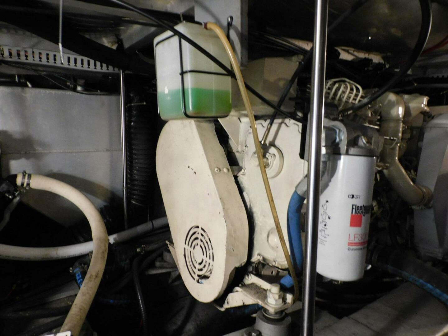 1993 Carver 445 Aft Cabin Motor Yacht