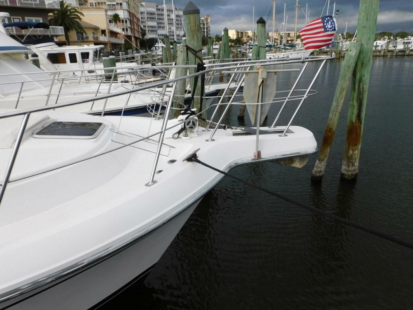 1993 Carver 445 Aft Cabin Motor Yacht