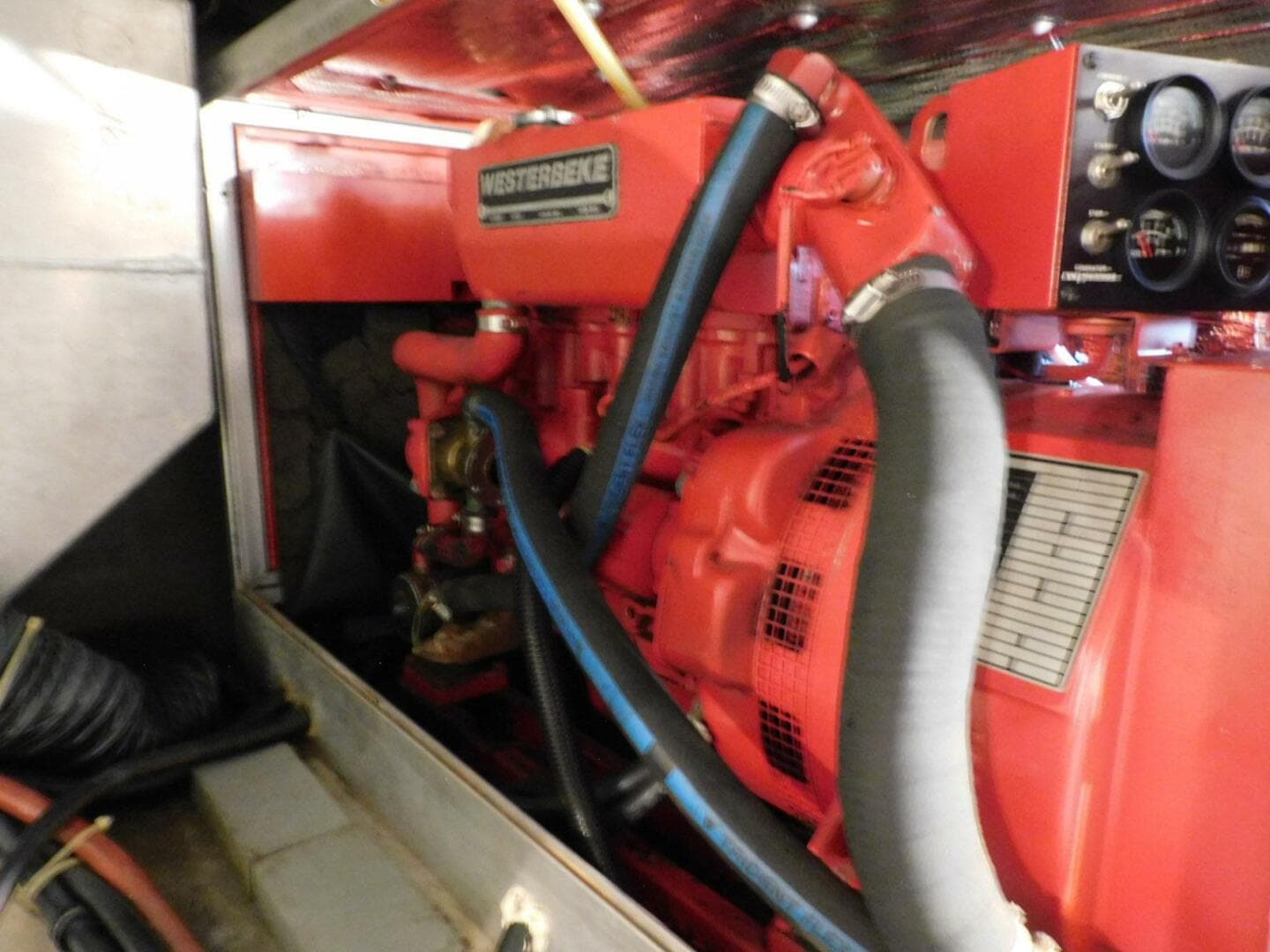 1993 Carver 445 Aft Cabin Motor Yacht