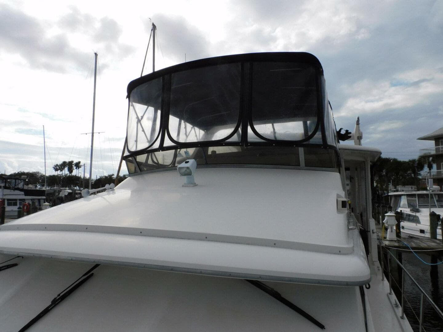 1993 Carver 445 Aft Cabin Motor Yacht