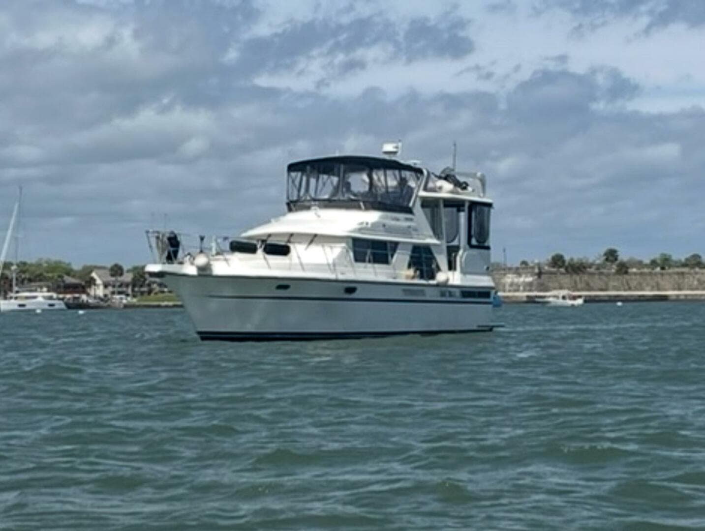 1993 Carver 445 Aft Cabin Motor Yacht