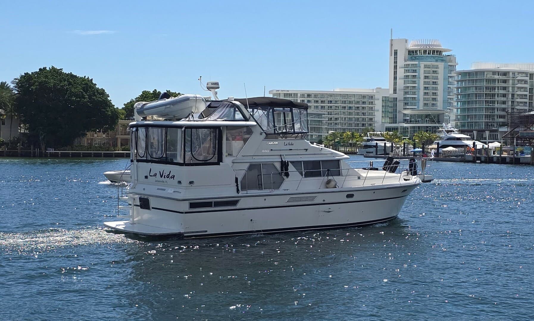 1993 Carver 445 Aft Cabin Motor Yacht
