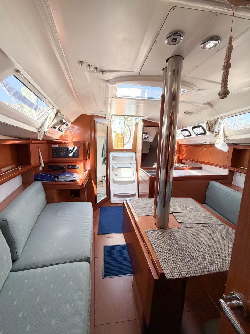 2009 Beneteau Oceanis 31