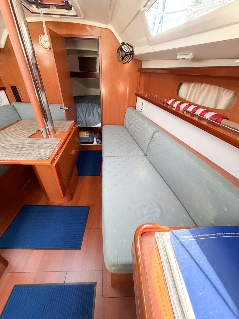 2009 Beneteau Oceanis 31