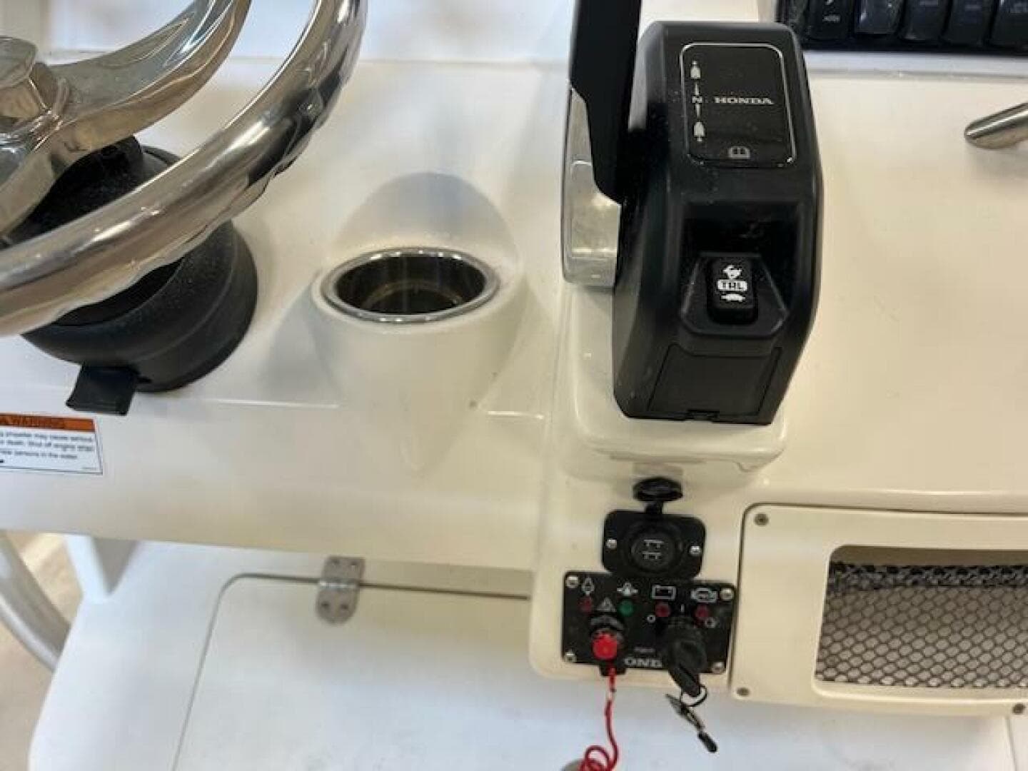 2023 Sailfish 220 CC