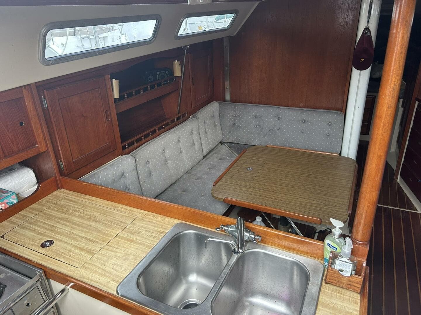 1985 Catalina 36
