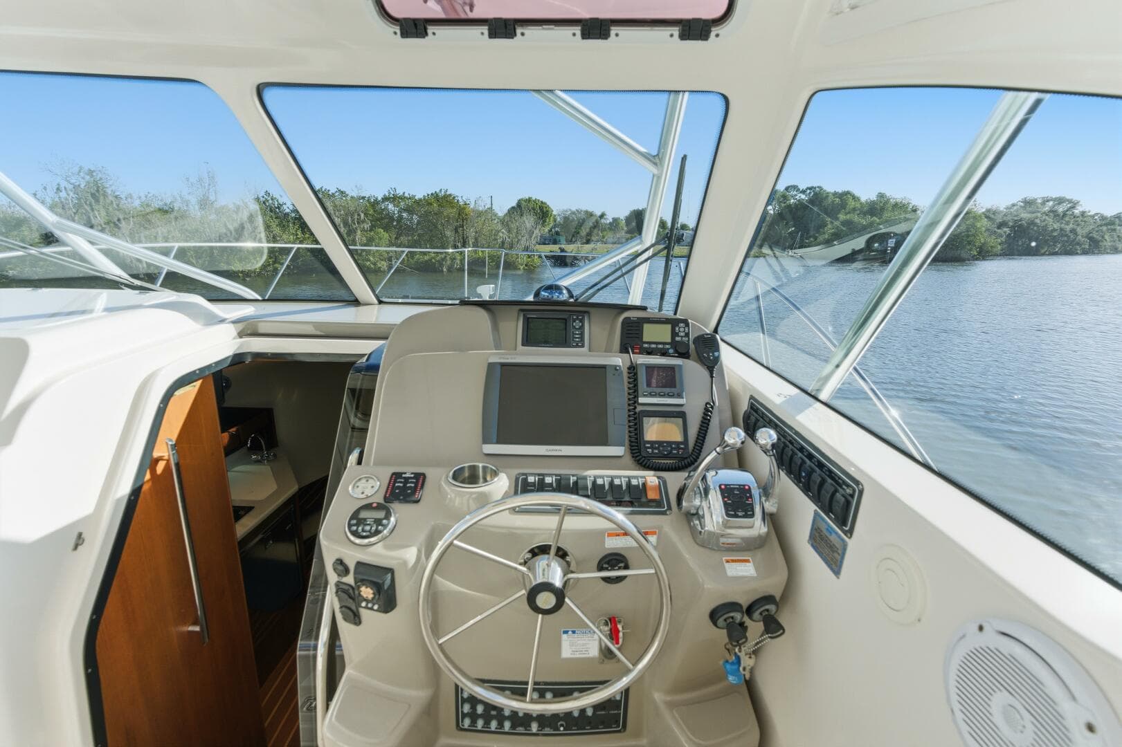 Tiara 31 Serenity- Helm