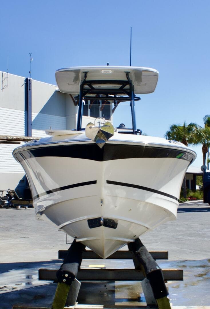2022 Boston Whaler 230 Outrage