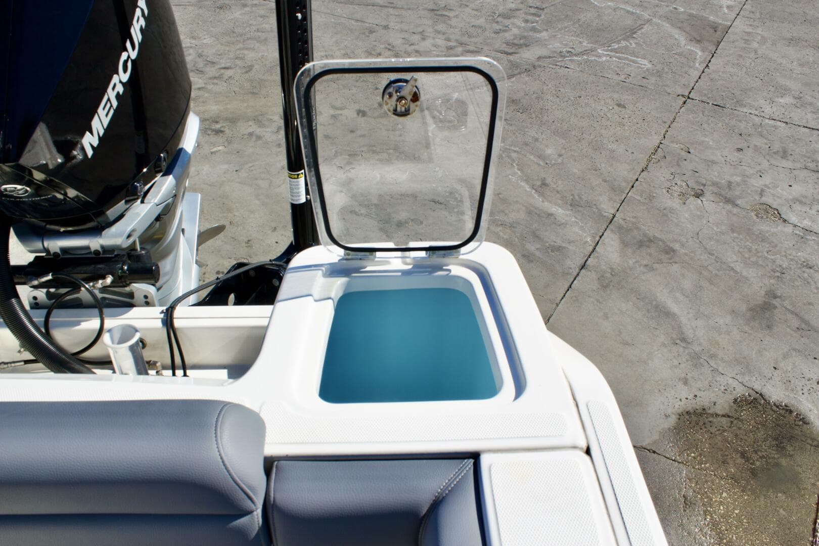 2022 Boston Whaler 230 Outrage