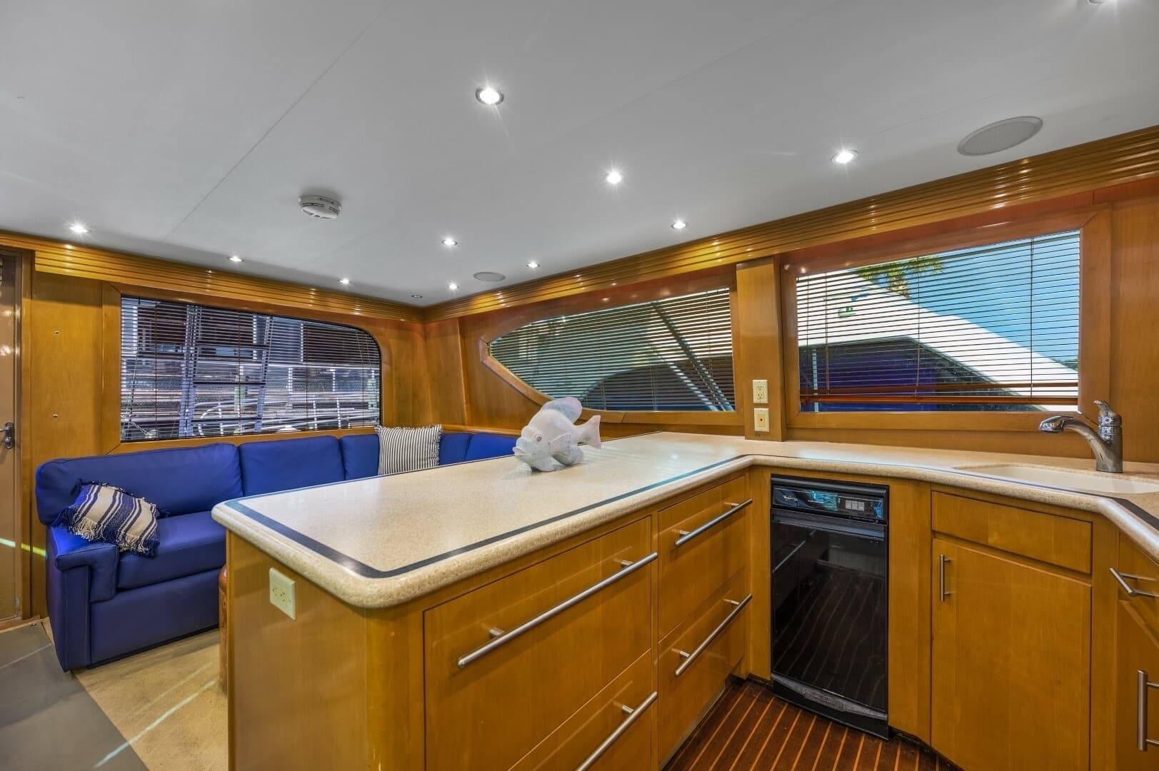 2000 Hatteras 55 Convertible