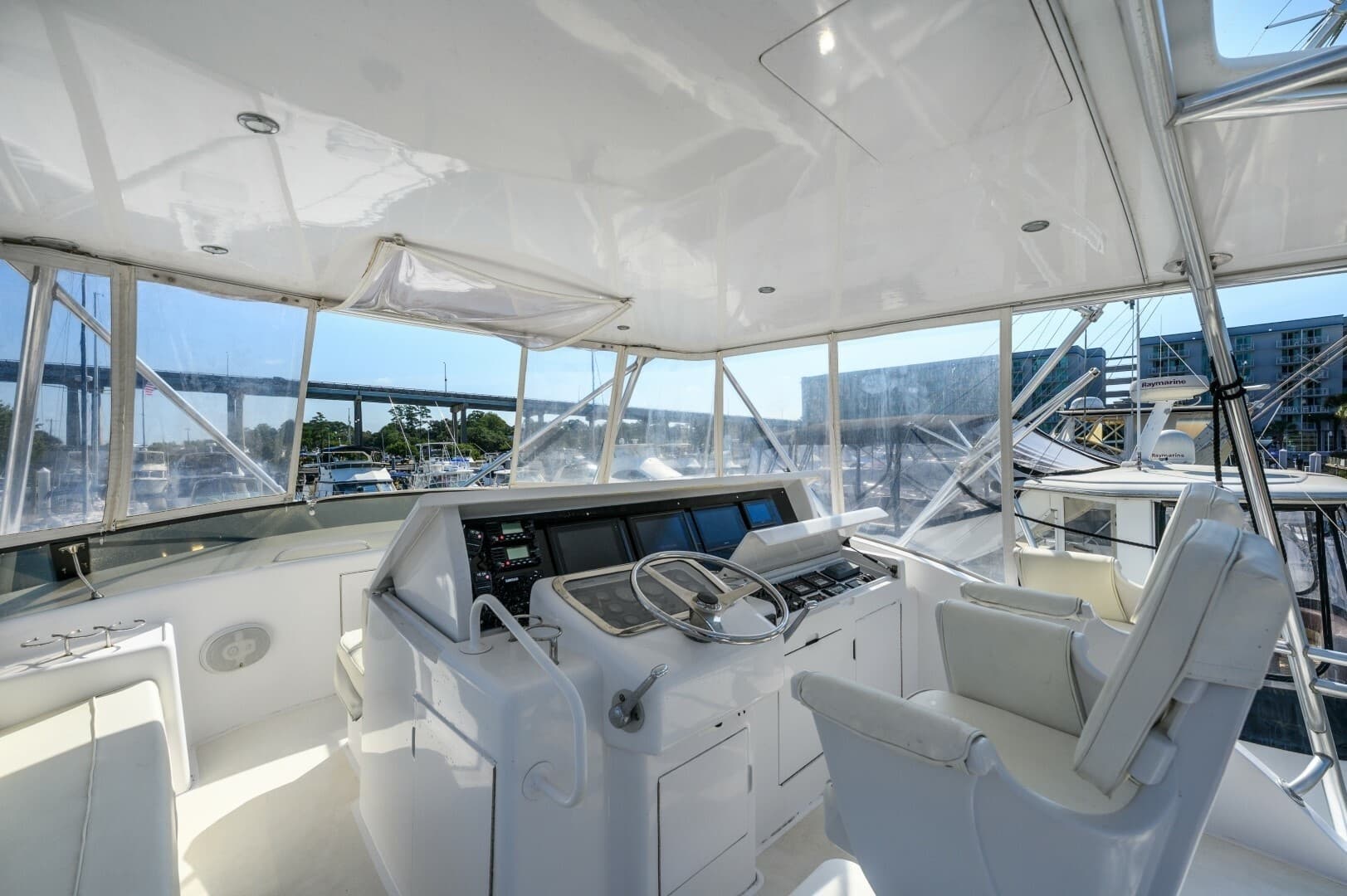 2000 Hatteras 55 Convertible