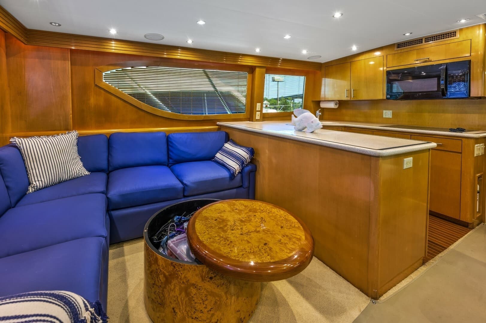 2000 Hatteras 55 Convertible