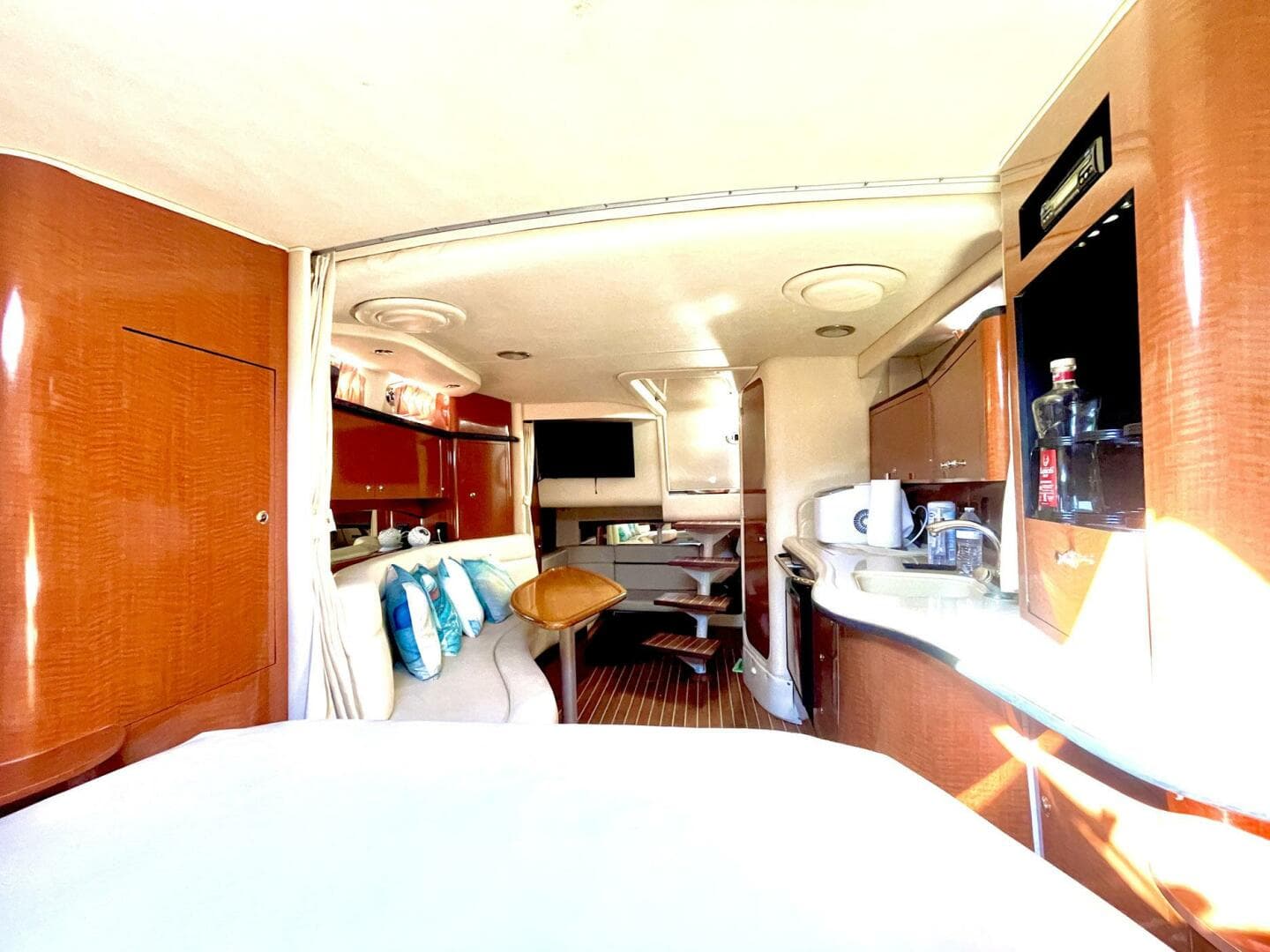 2004 Sea Ray Sundancer 320