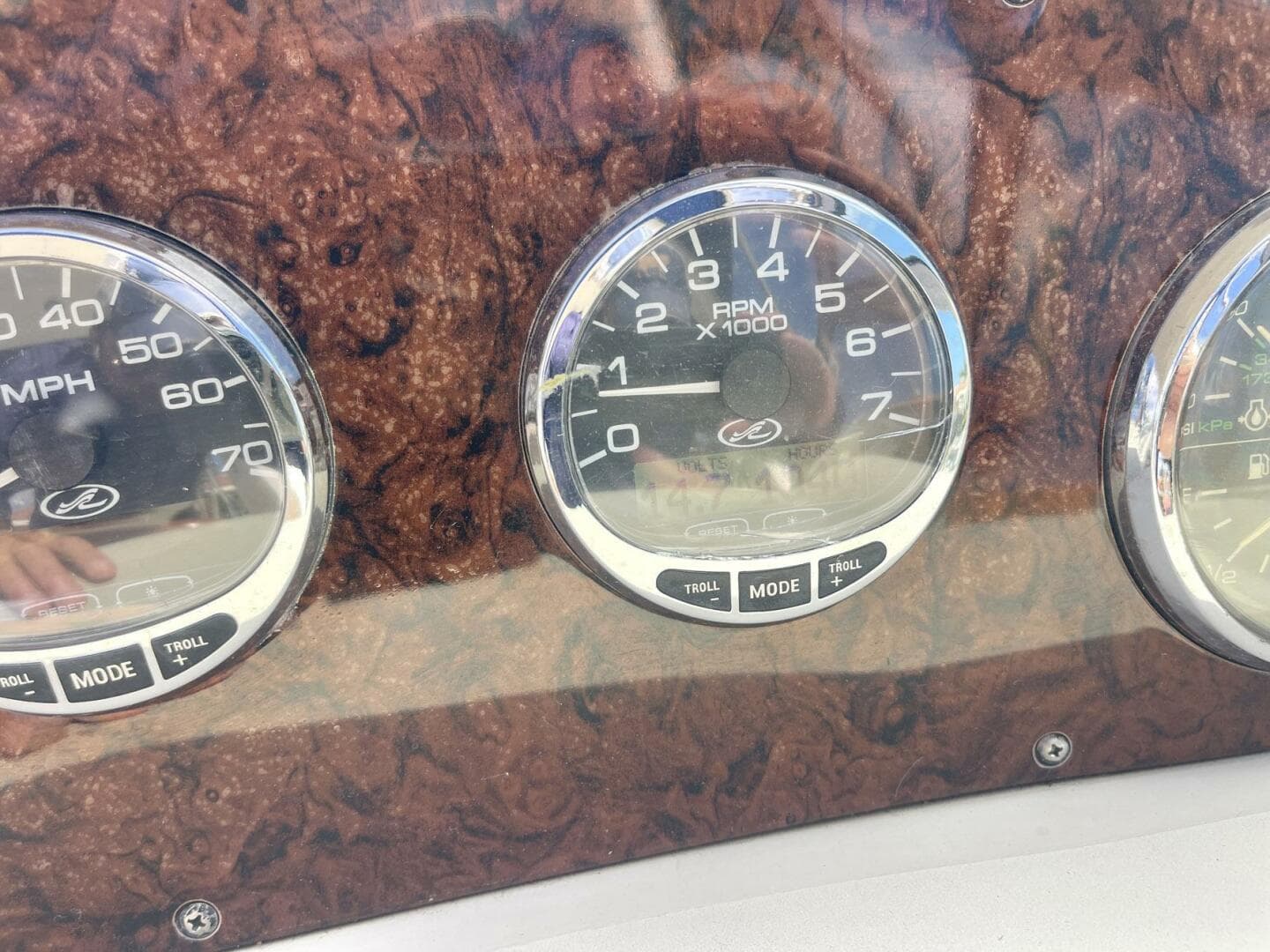 2004 Sea Ray Sundancer 320