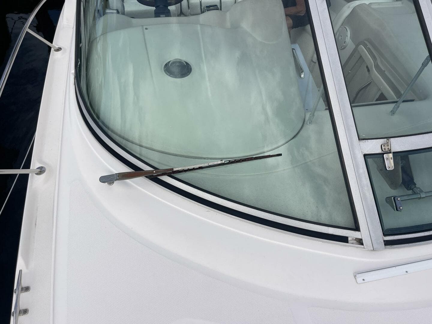 2004 Sea Ray Sundancer 320