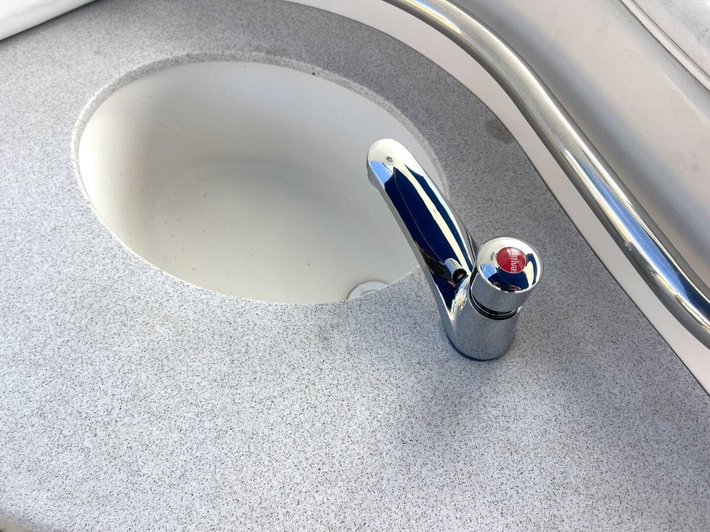 2004 Sea Ray Sundancer 320