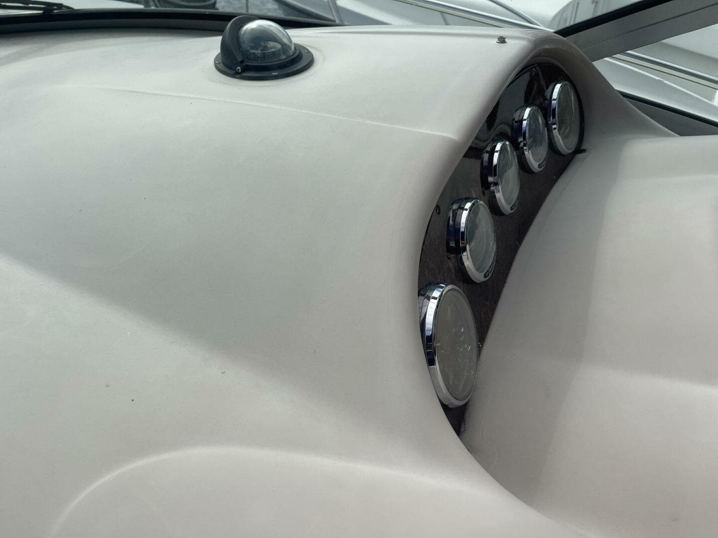 2004 Sea Ray Sundancer 320