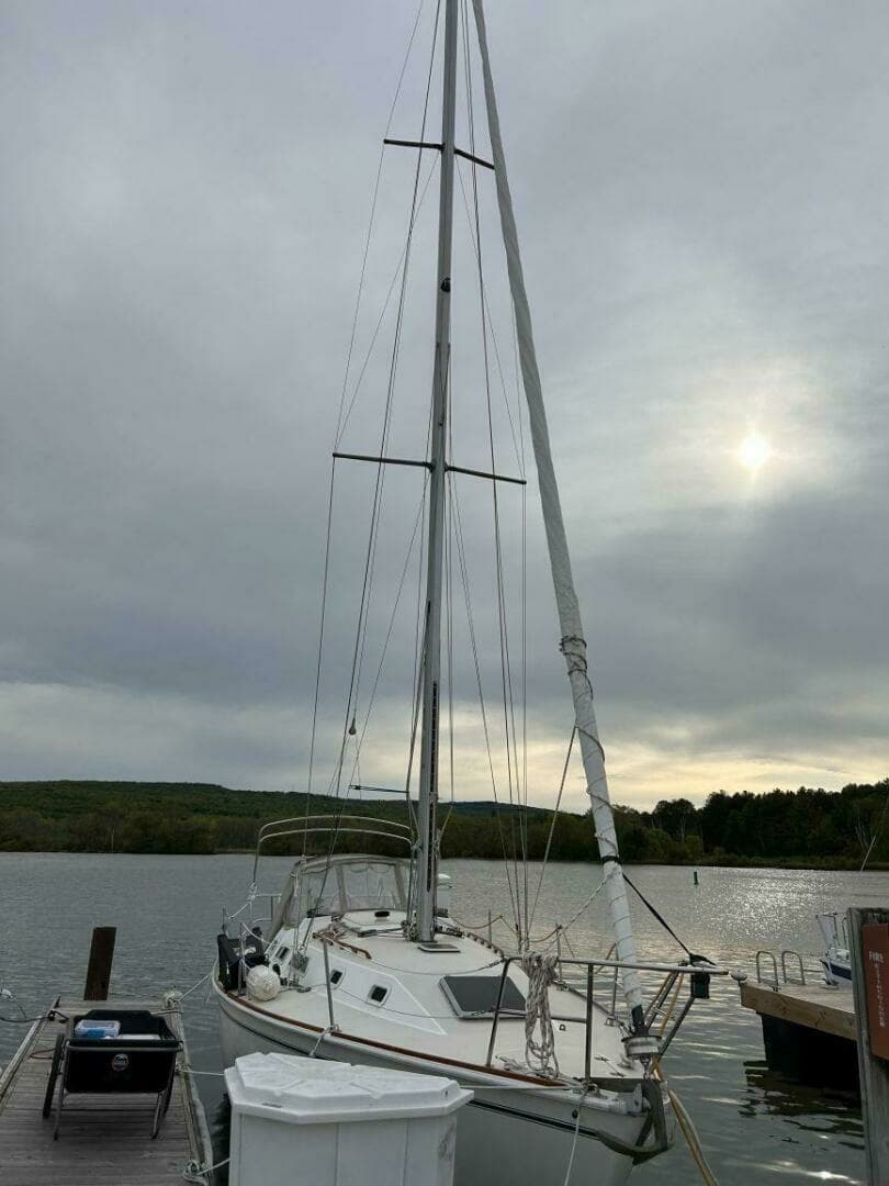 1986 Pearson 33-2