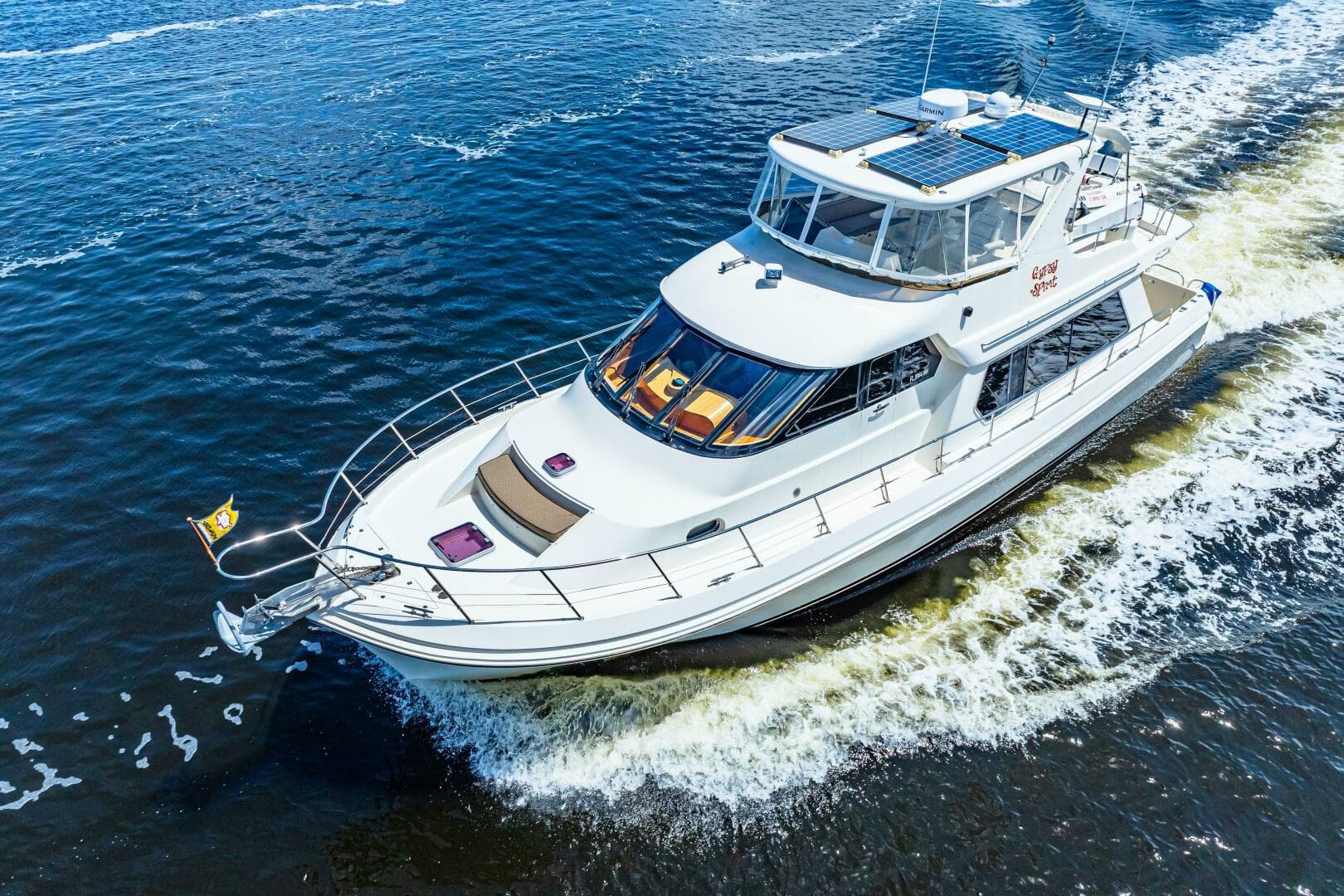 2007 Hampton 558 Pilothouse