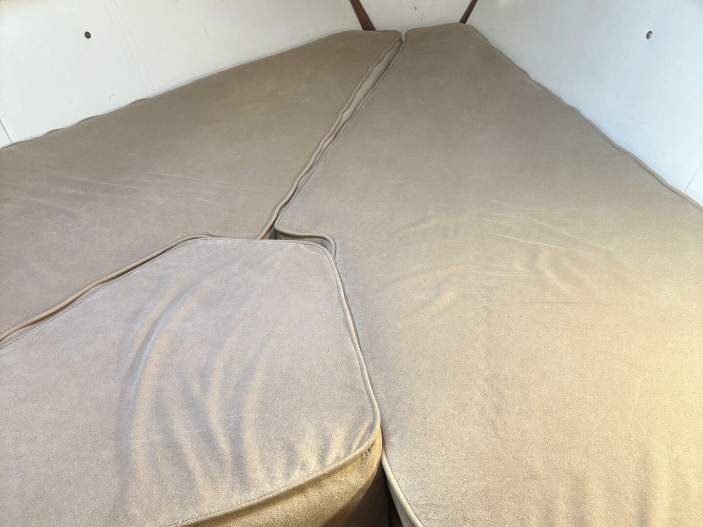 v berth cushion in