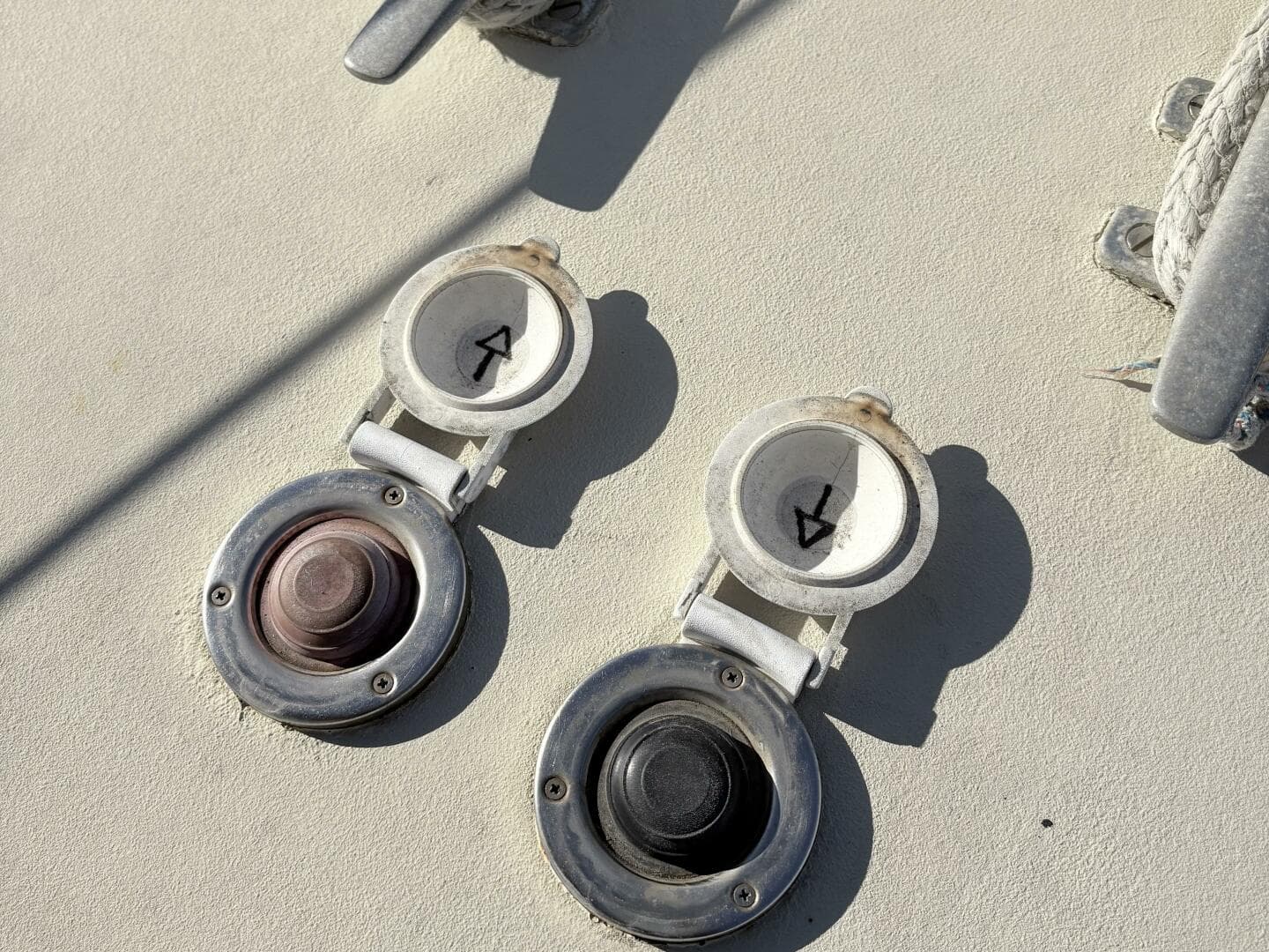 windlass foot controls