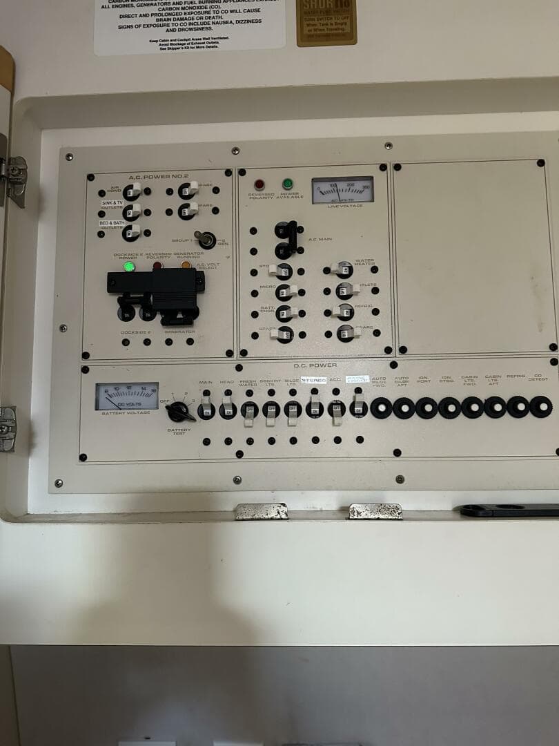 1995 Cruisers 3570 Esprit