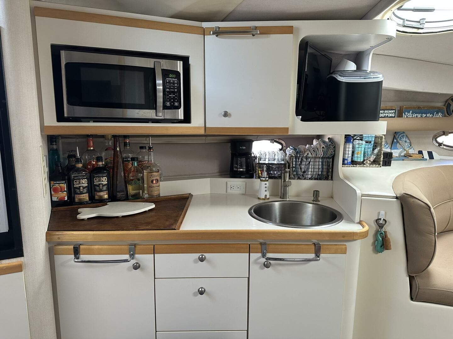 1995 Cruisers 3570 Esprit