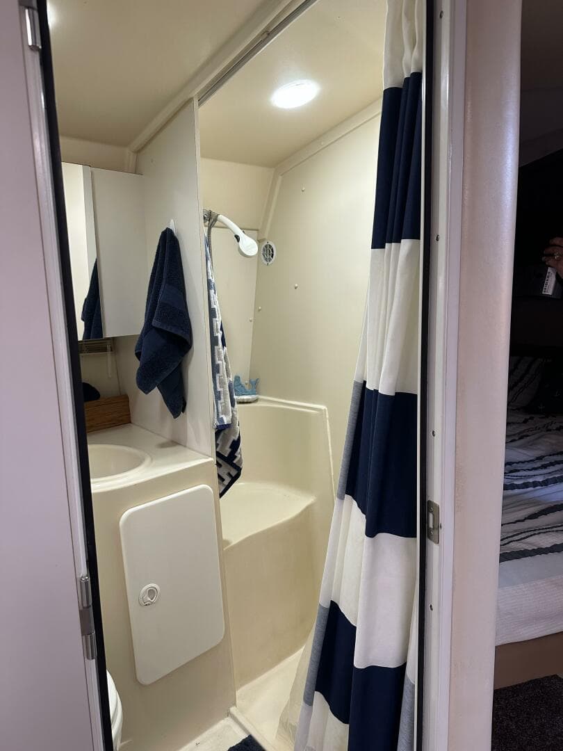 1995 Cruisers 3570 Esprit