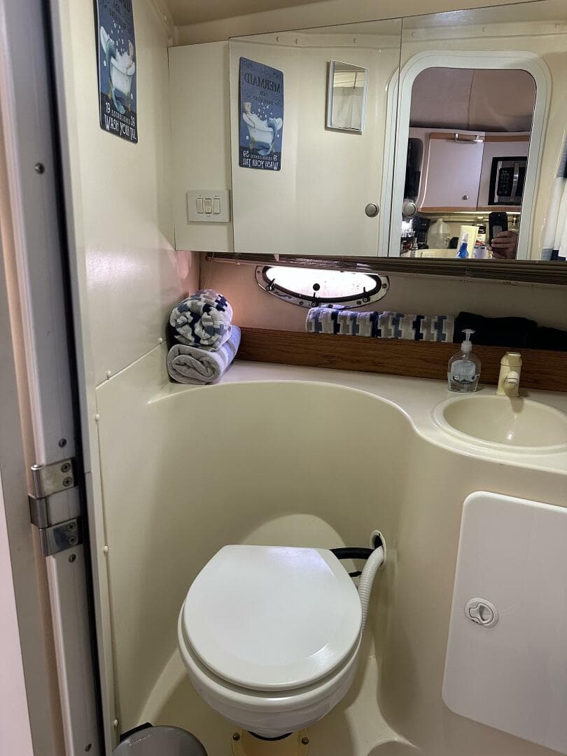 1995 Cruisers 3570 Esprit