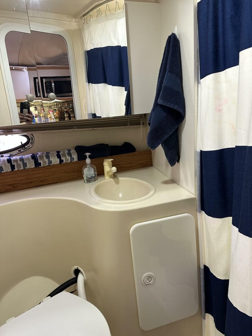 1995 Cruisers 3570 Esprit