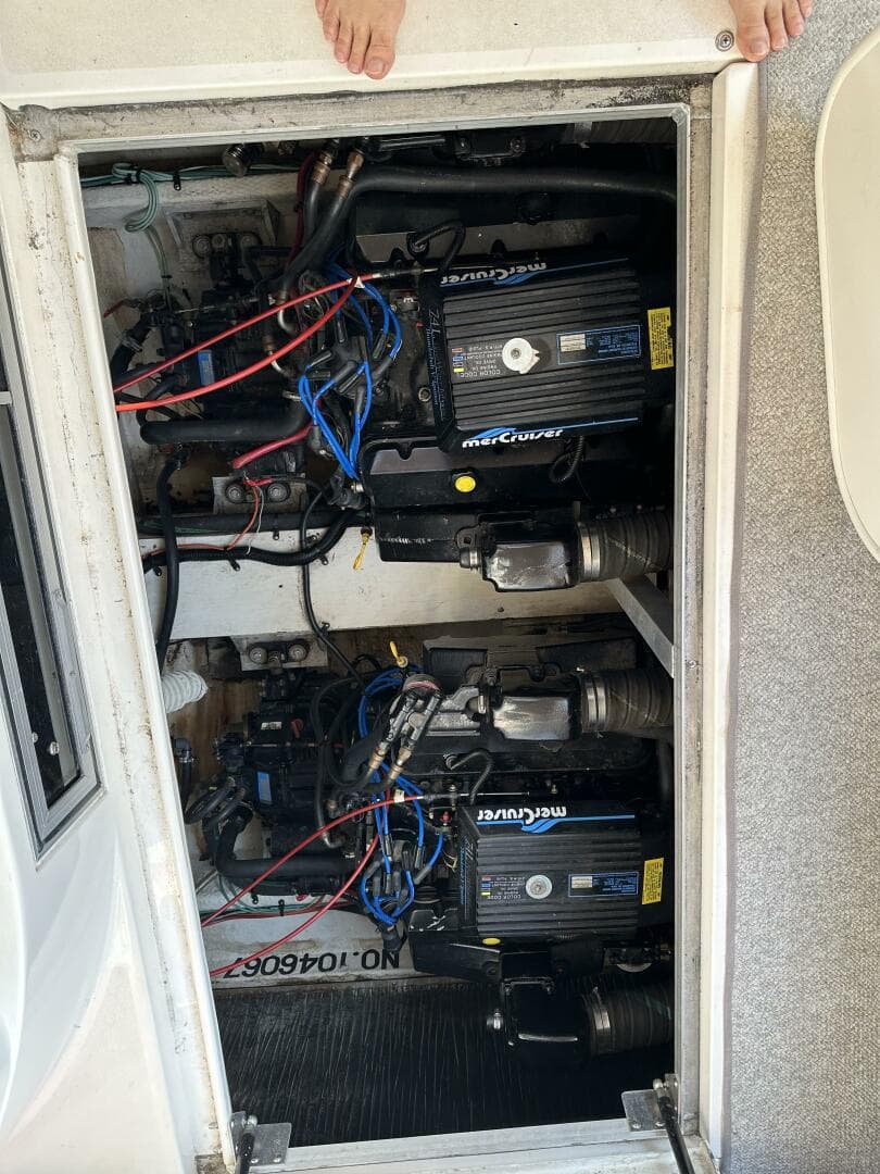 1995 Cruisers 3570 Esprit