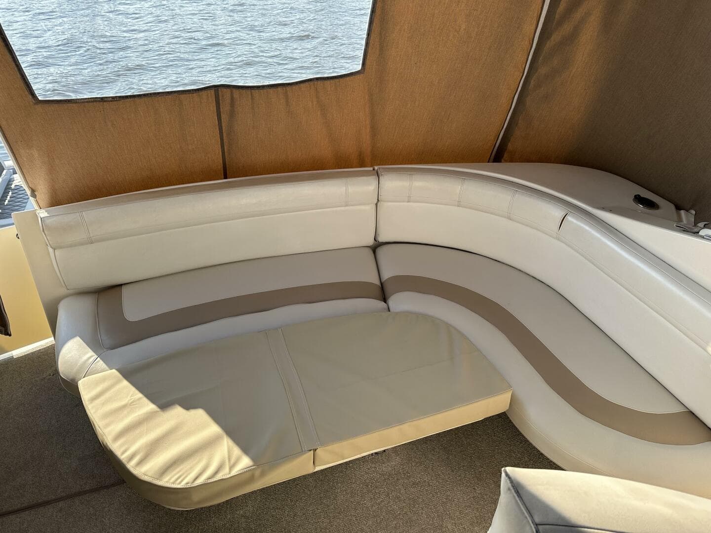 1995 Cruisers 3570 Esprit