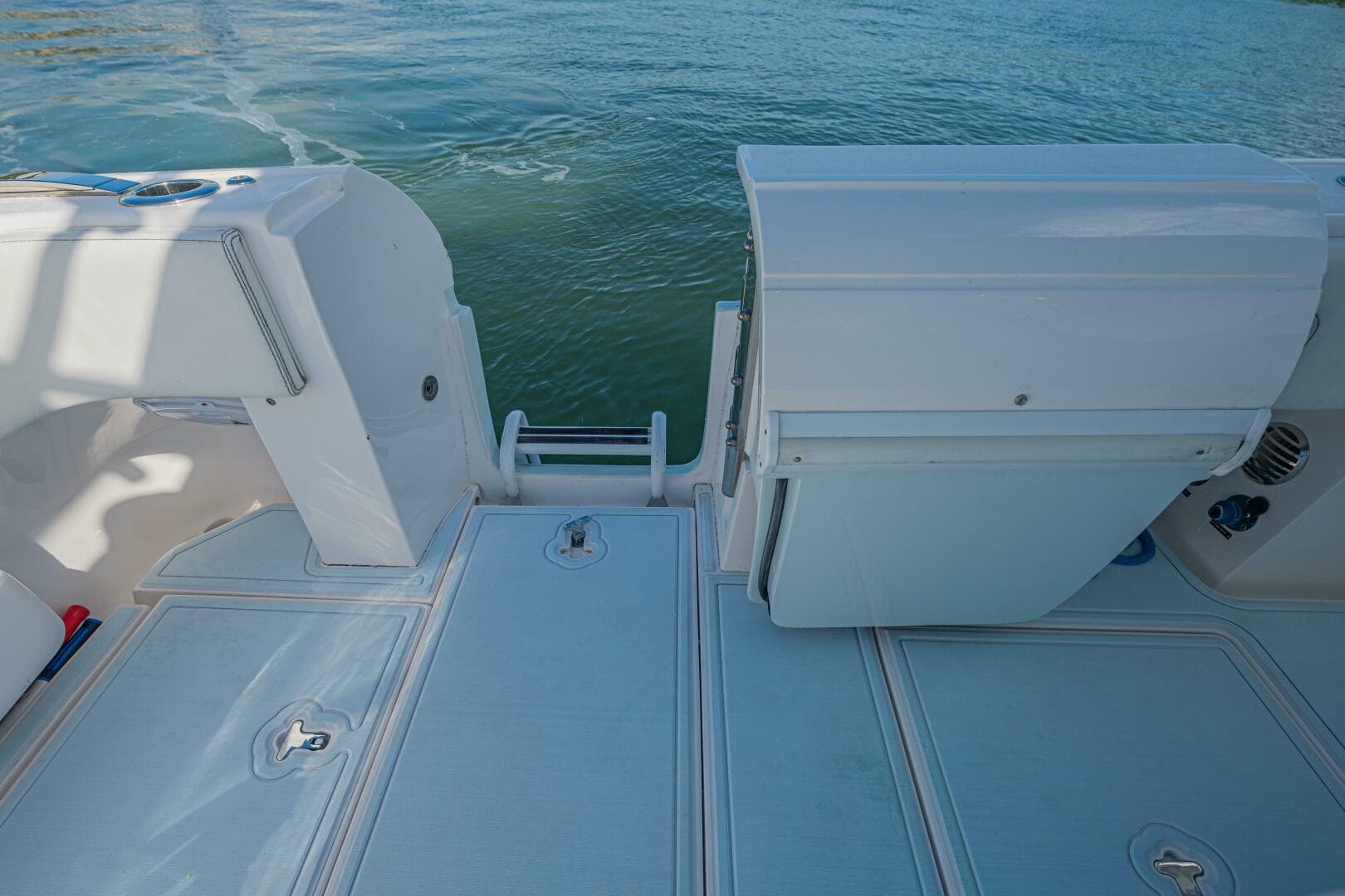 2018 Intrepid 407 Cuddy