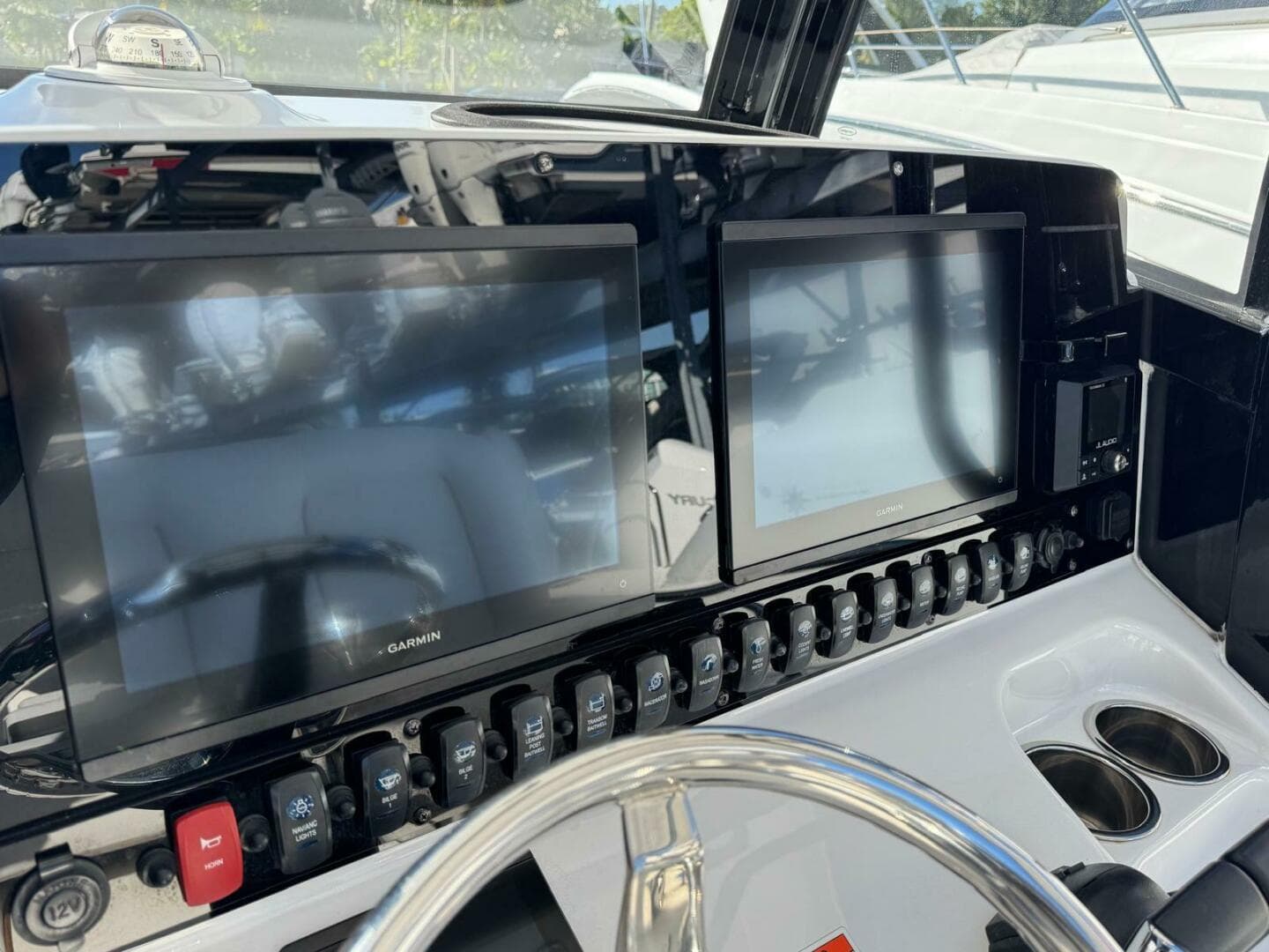 2022 Sea Hunt 27 Gamefish Forward Seating